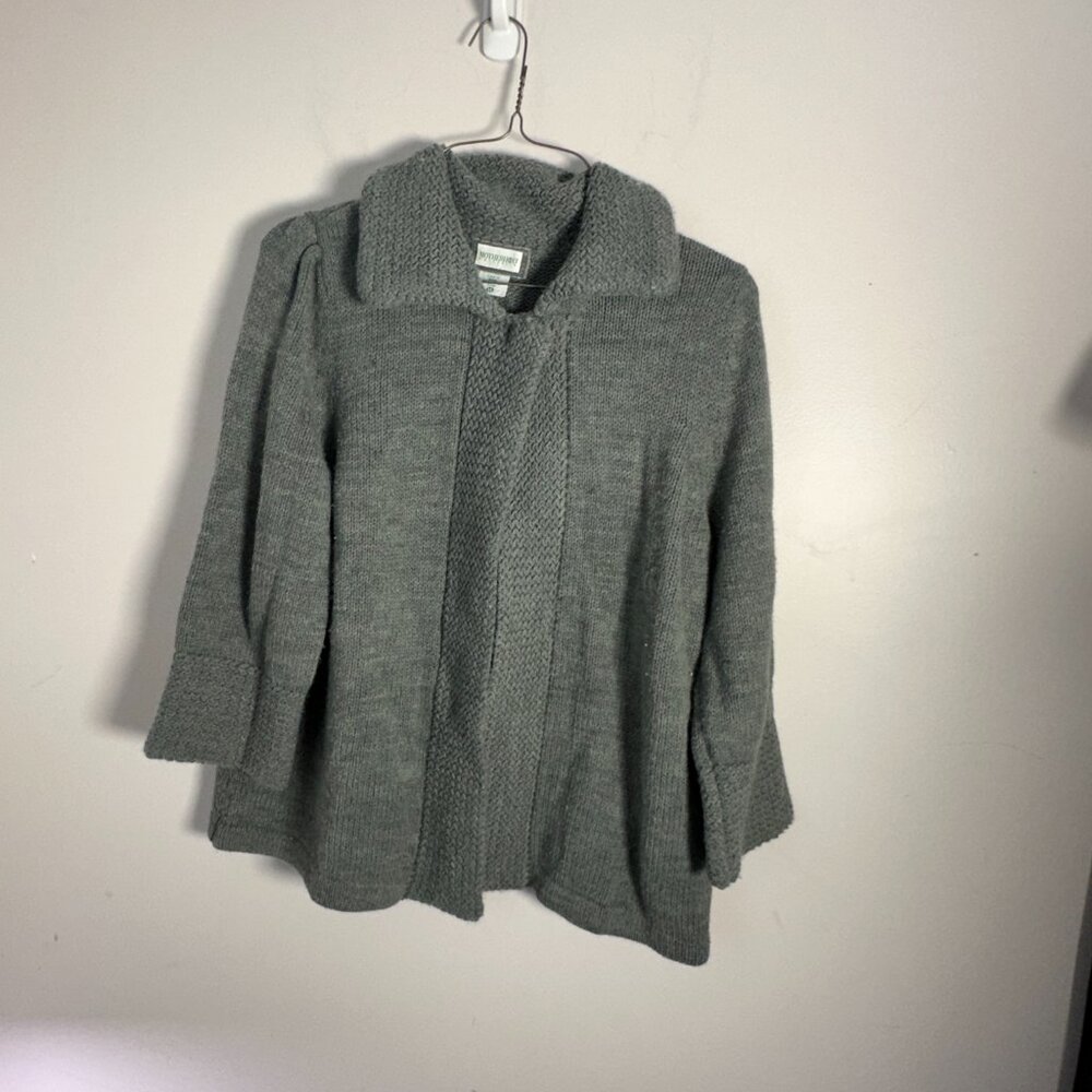 EUC Womens Motherhood Maternity Medium M Gray Shrug Sweater Long Sleeve 1 Button